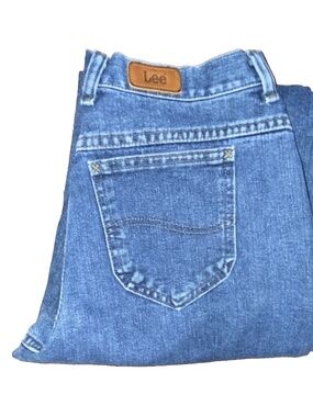 Lee Women's Blue Denim Medium Wash 100% Cotton Button 8M. sku048